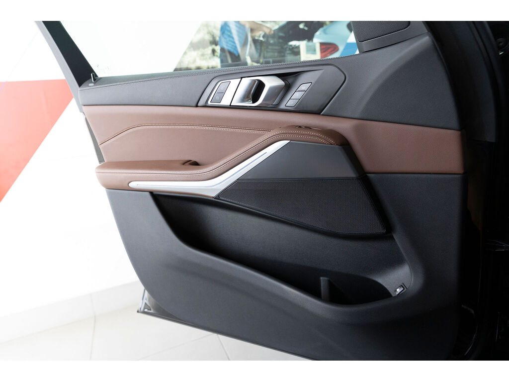 2022 BMW X5 PHEV xDrive45e, Vancouver, Cash
