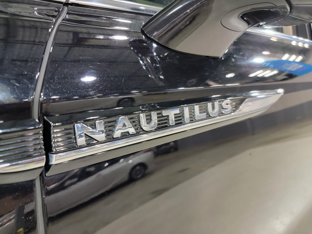 Lincoln Nautilus 2022