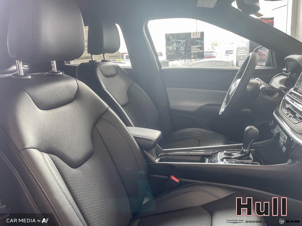 2025 Jeep Compass North, Toronto, Cash