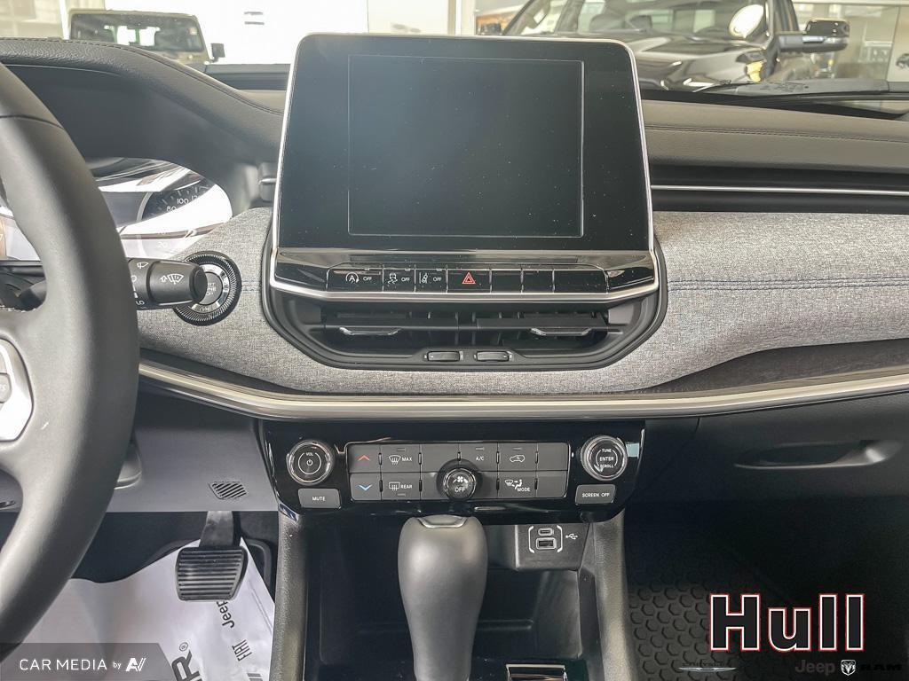 2025 Jeep Compass North, Toronto, Cash