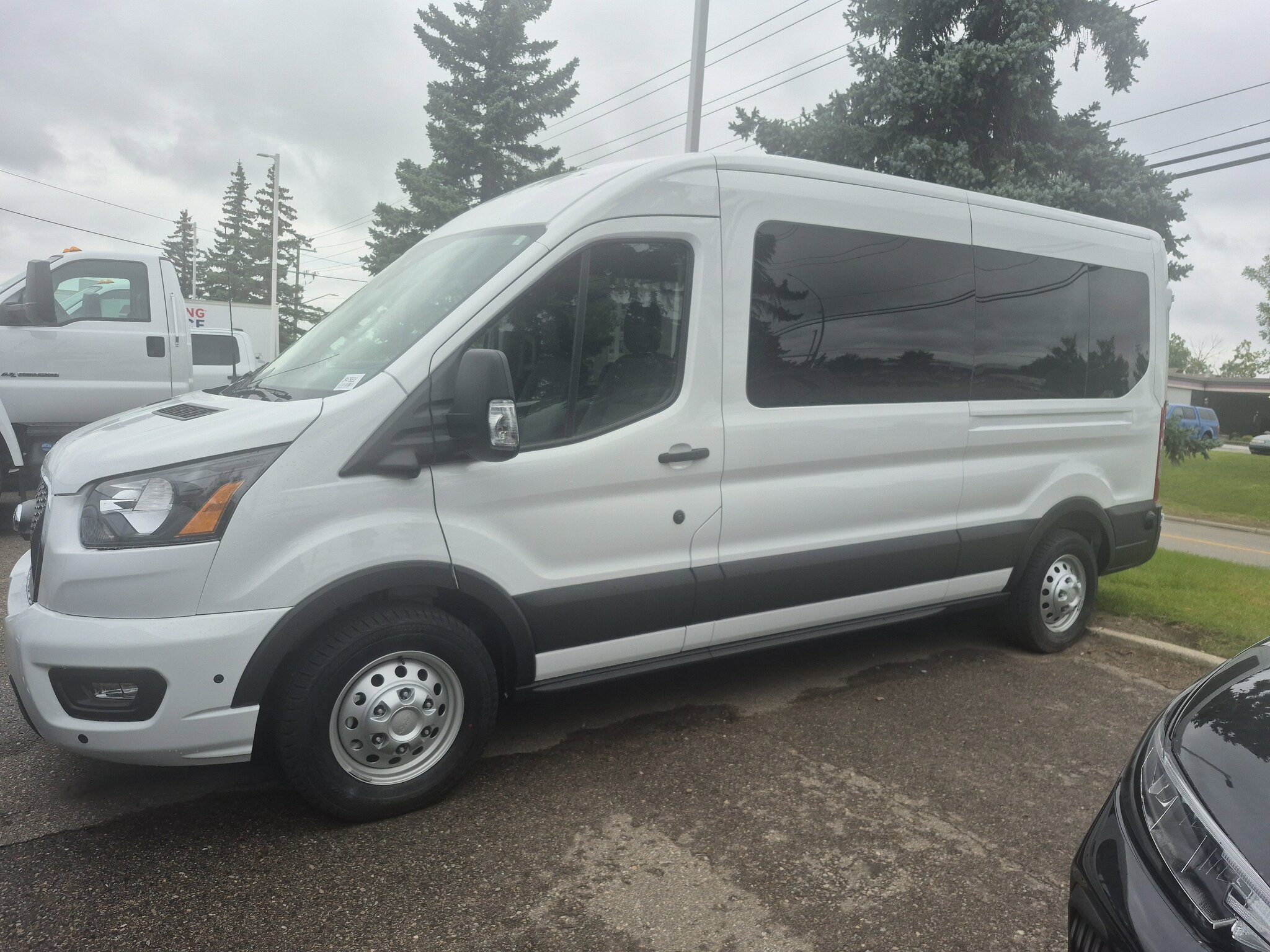 2025 Ford Transit Passenger Wagon