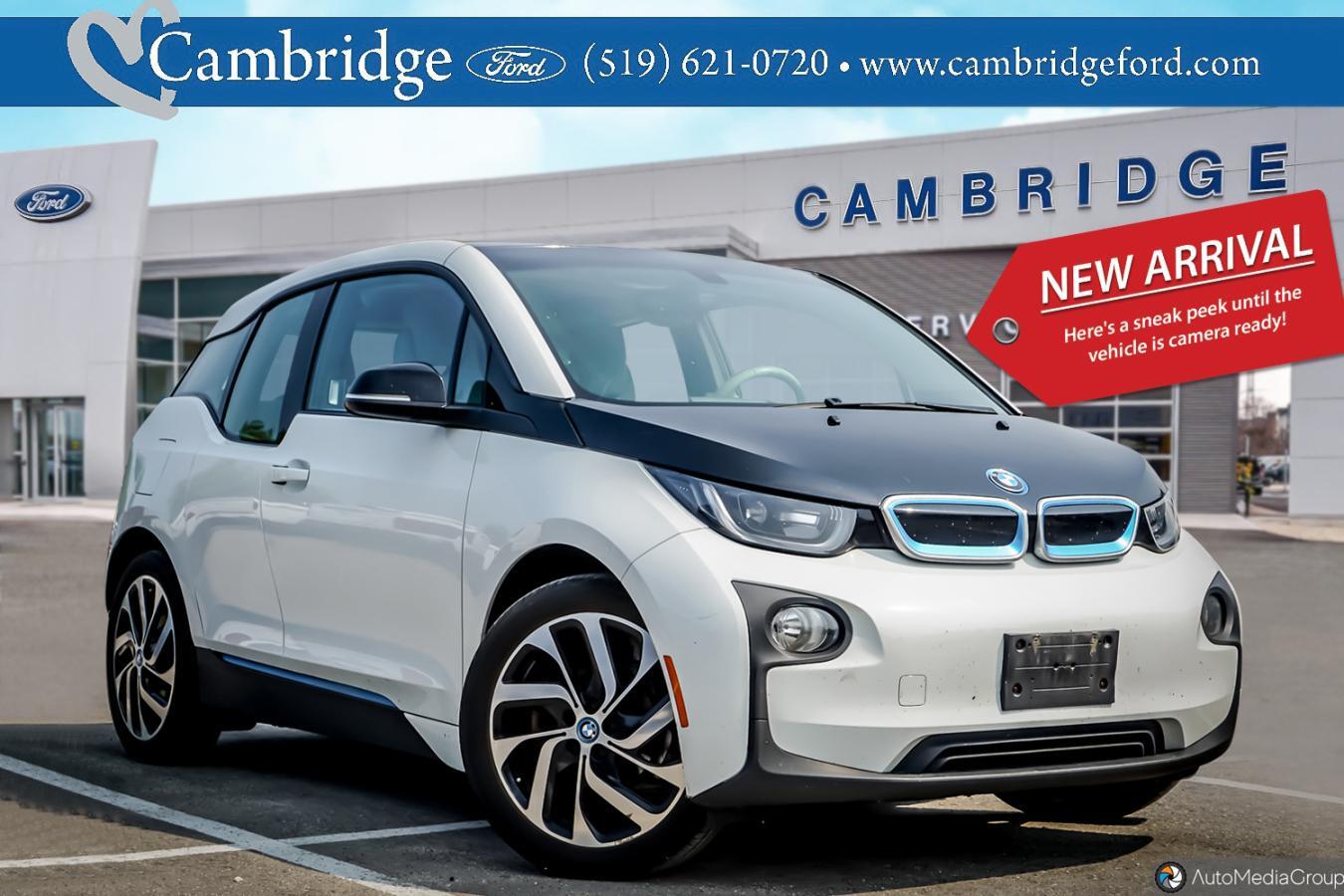 2016 BMW i3 NAVI! HEATED SEATS! PARK SENSORS! CITY EV RANGE!
