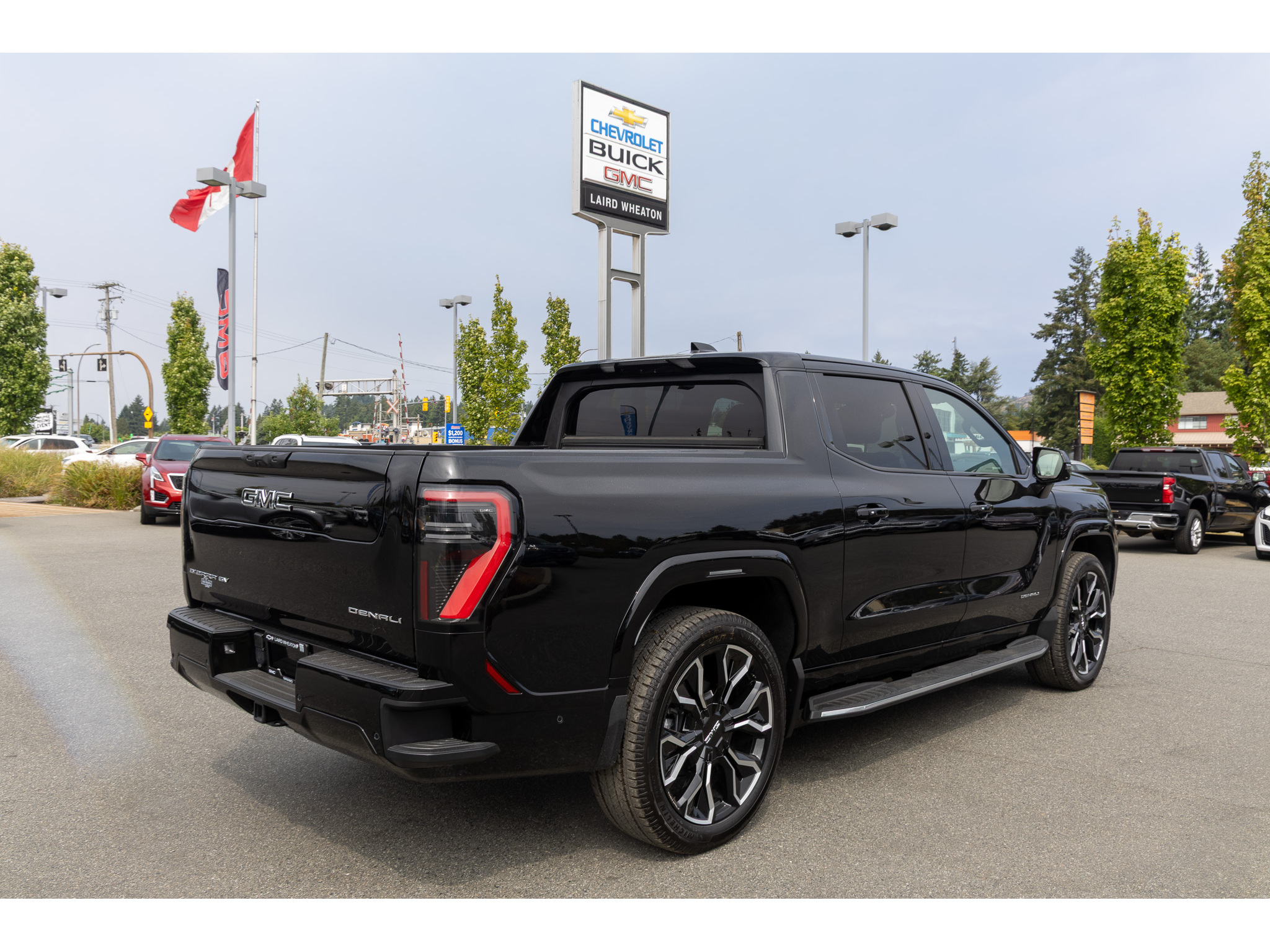 2025 GMC Sierra EV