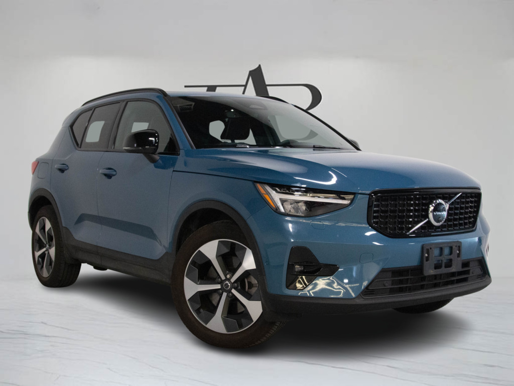 2023 Volvo XC40 B5 Ultimate Dark Theme, 多伦多, 全款车
