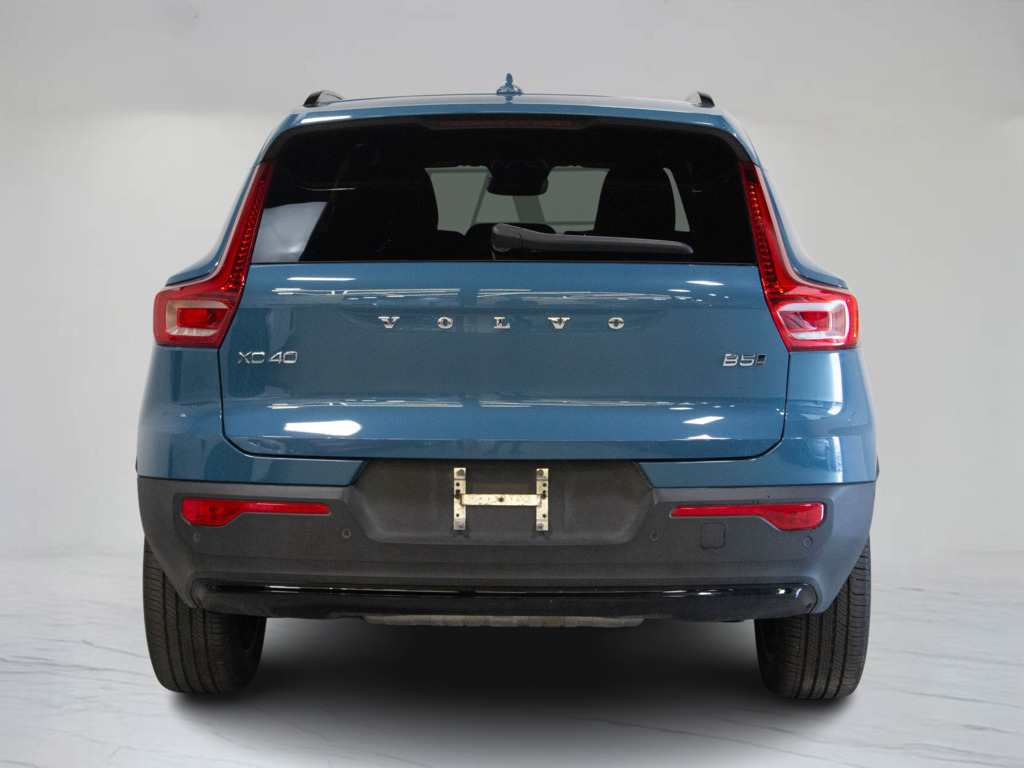 2023 Volvo XC40 B5 Ultimate Dark Theme, 多伦多, 全款车