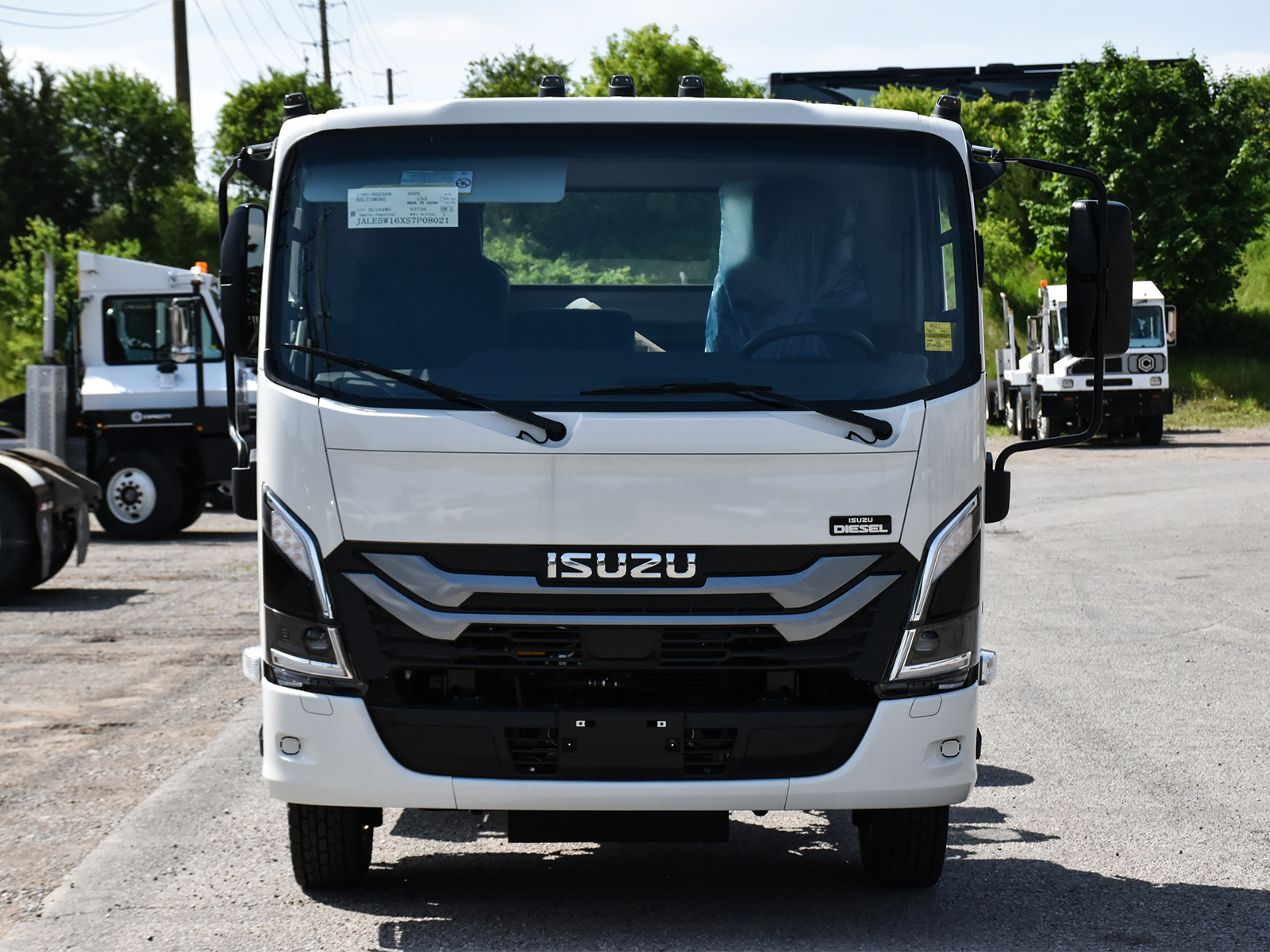 2025 Isuzu NRR Diesel
