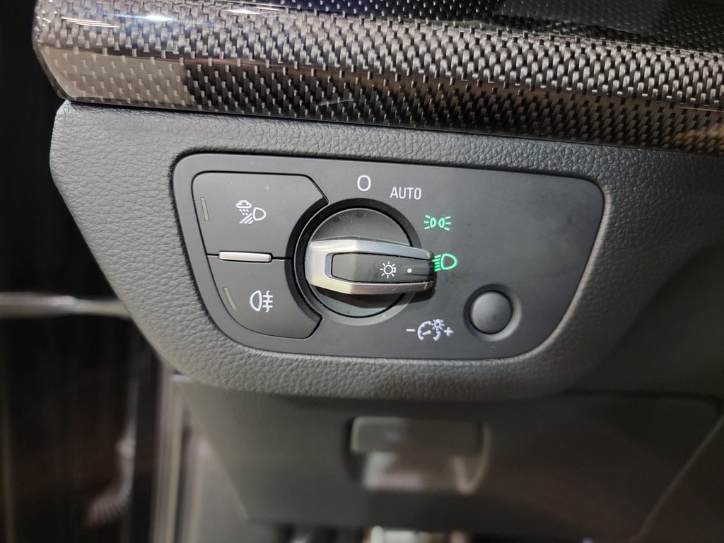 Audi SQ5 2022