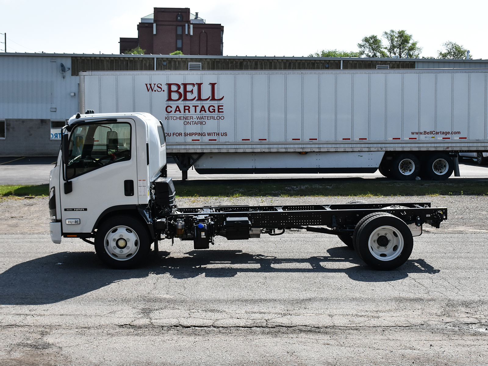 2025 Isuzu NRR Diesel