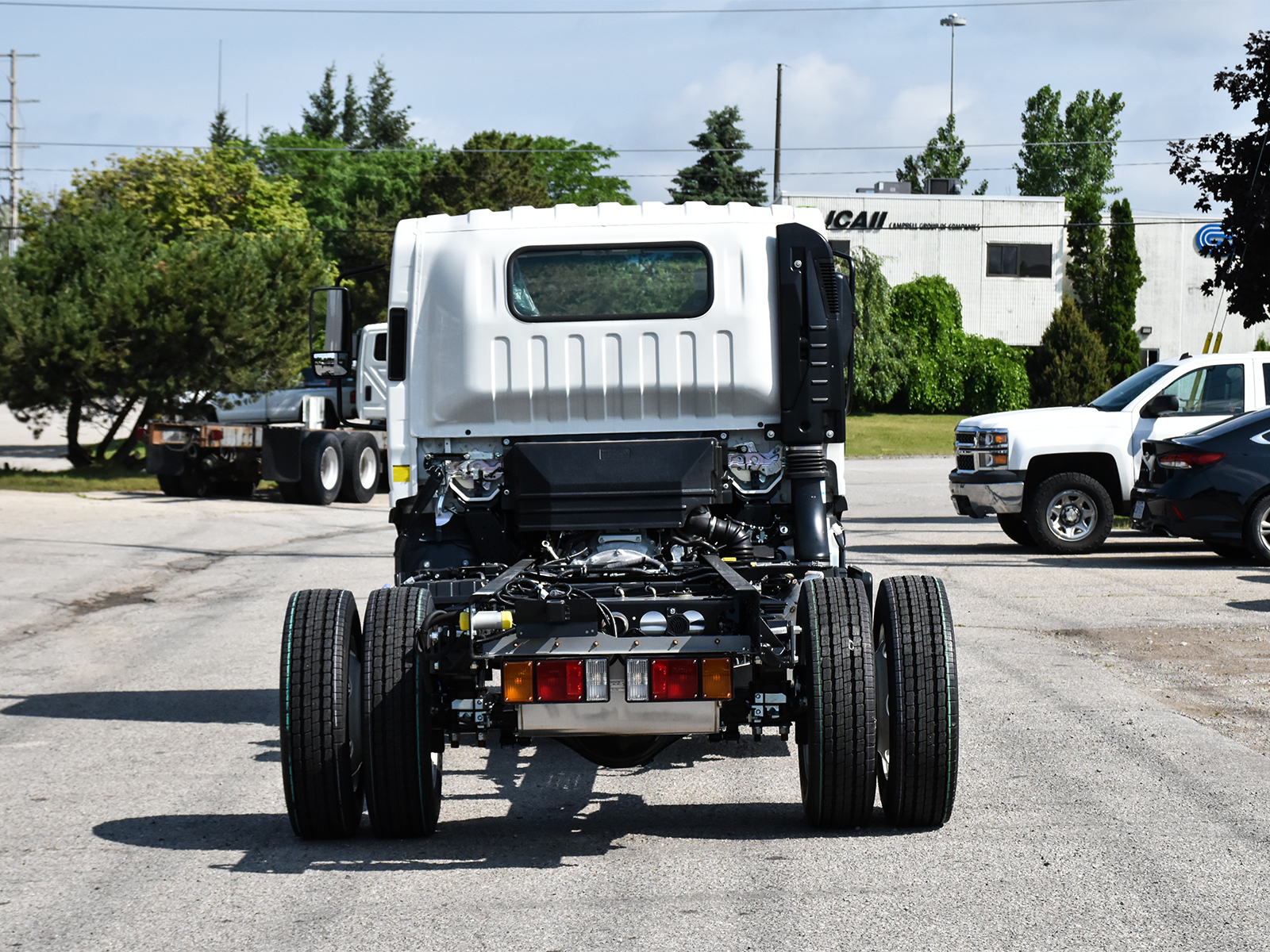 2025 Isuzu NRR Diesel