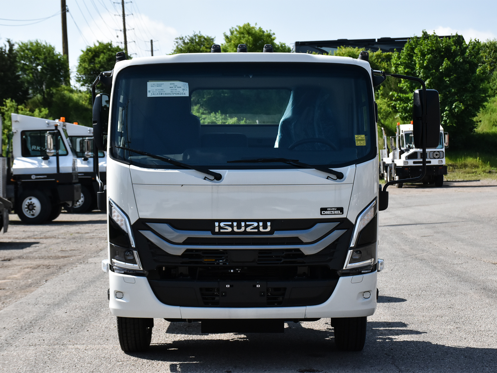 2025 Isuzu NRR Diesel
