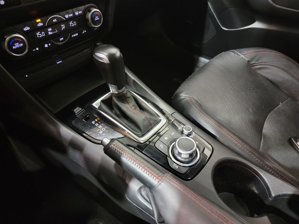 Mazda Mazda3 2016