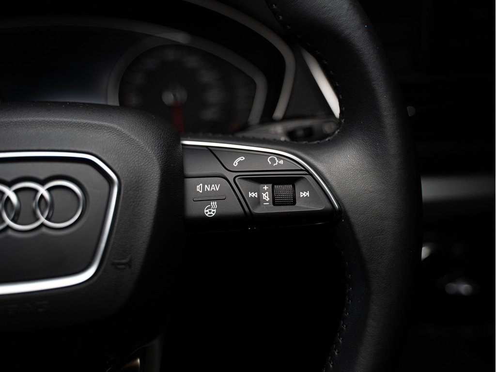 2020 Audi Q5 45 Komfort, Toronto, Cash