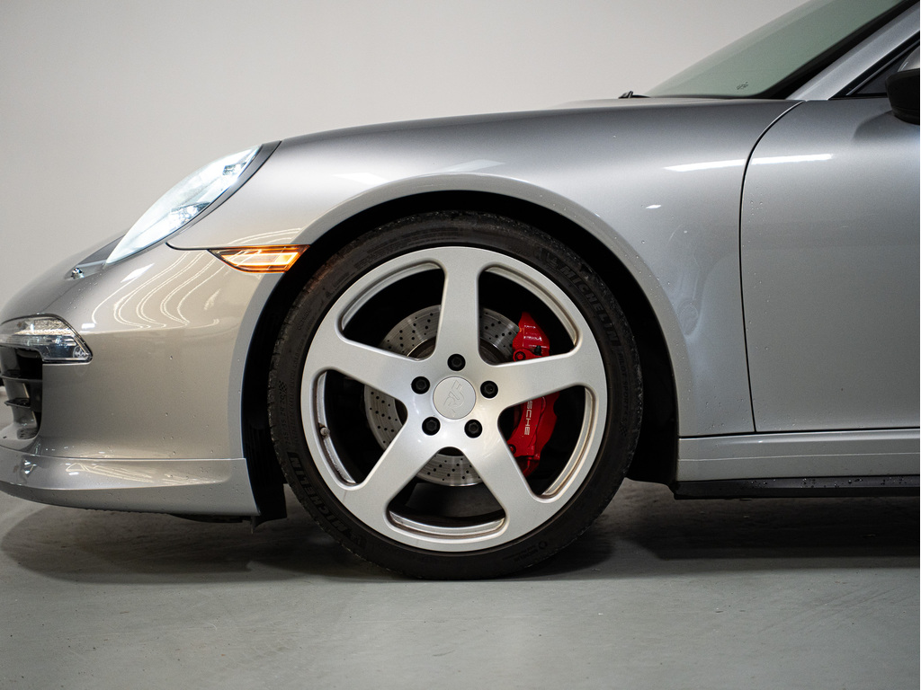 2015 Porsche 911 CARRERA 4S   RED LEATHER   PREMIUM PKG   20 IN, Toronto, Cash