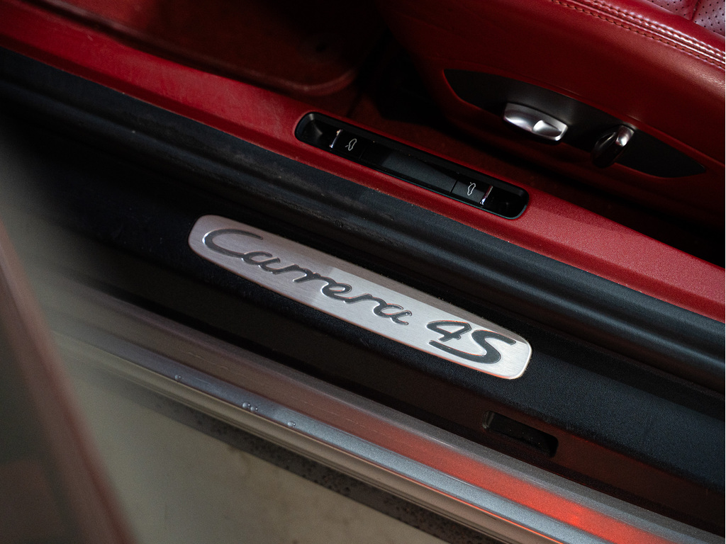2015 Porsche 911 CARRERA 4S   RED LEATHER   PREMIUM PKG   20 IN, Toronto, Cash