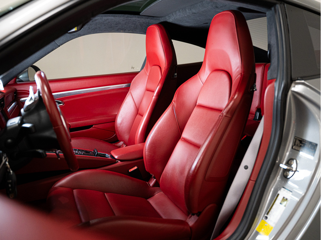 2015 Porsche 911 CARRERA 4S   RED LEATHER   PREMIUM PKG   20 IN, Toronto, Cash