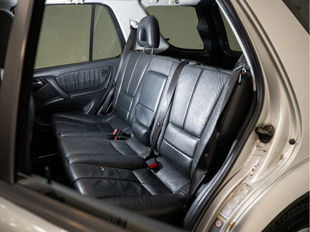 2000 Mercedes-Benz ML 55 AMG 4MATIC, Toronto, Cash