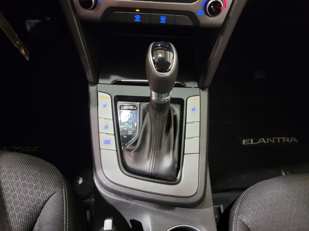 Hyundai Elantra 2018