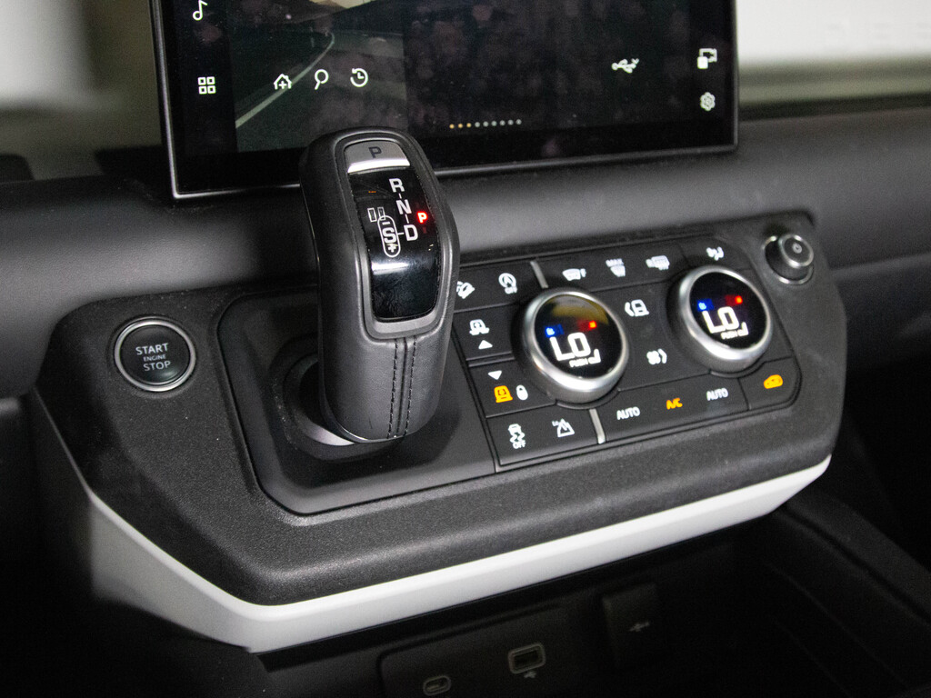 2022 Land Rover Defender 110 XS Edition, Toronto, Cash