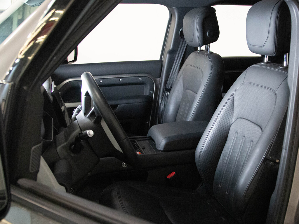 2022 Land Rover Defender 110 XS Edition, Toronto, Cash