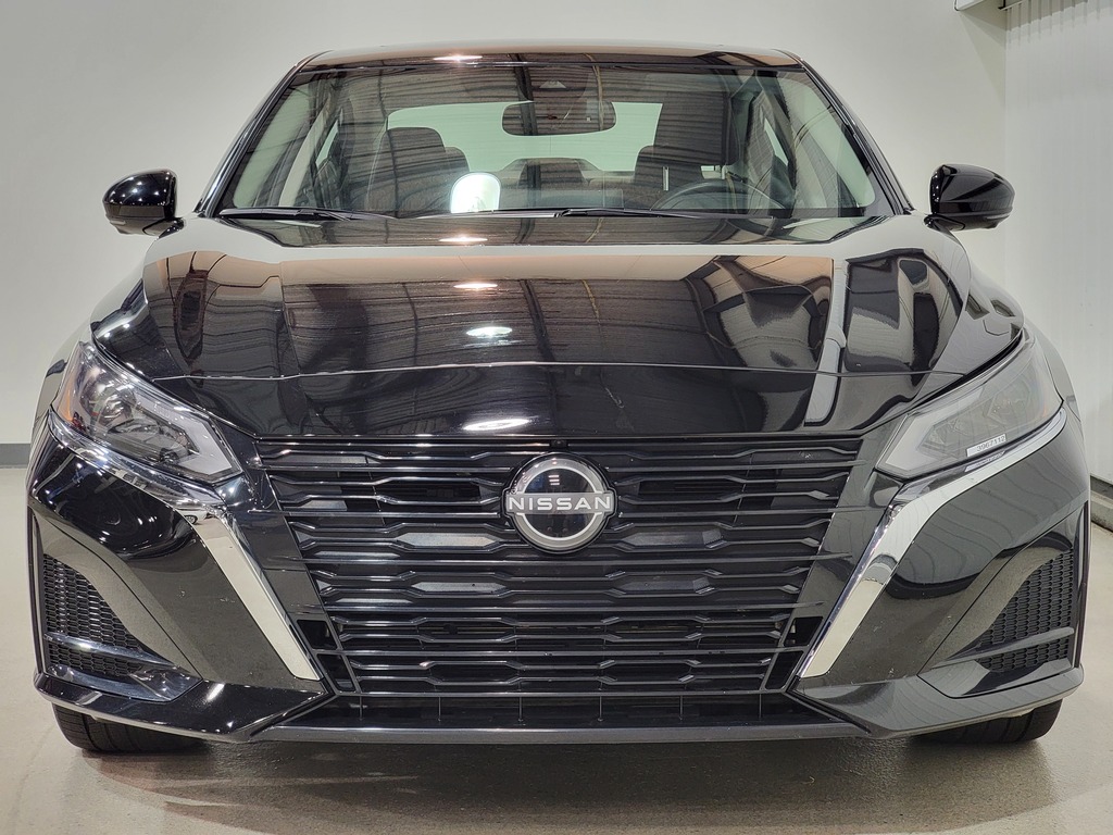 Nissan Altima 2024