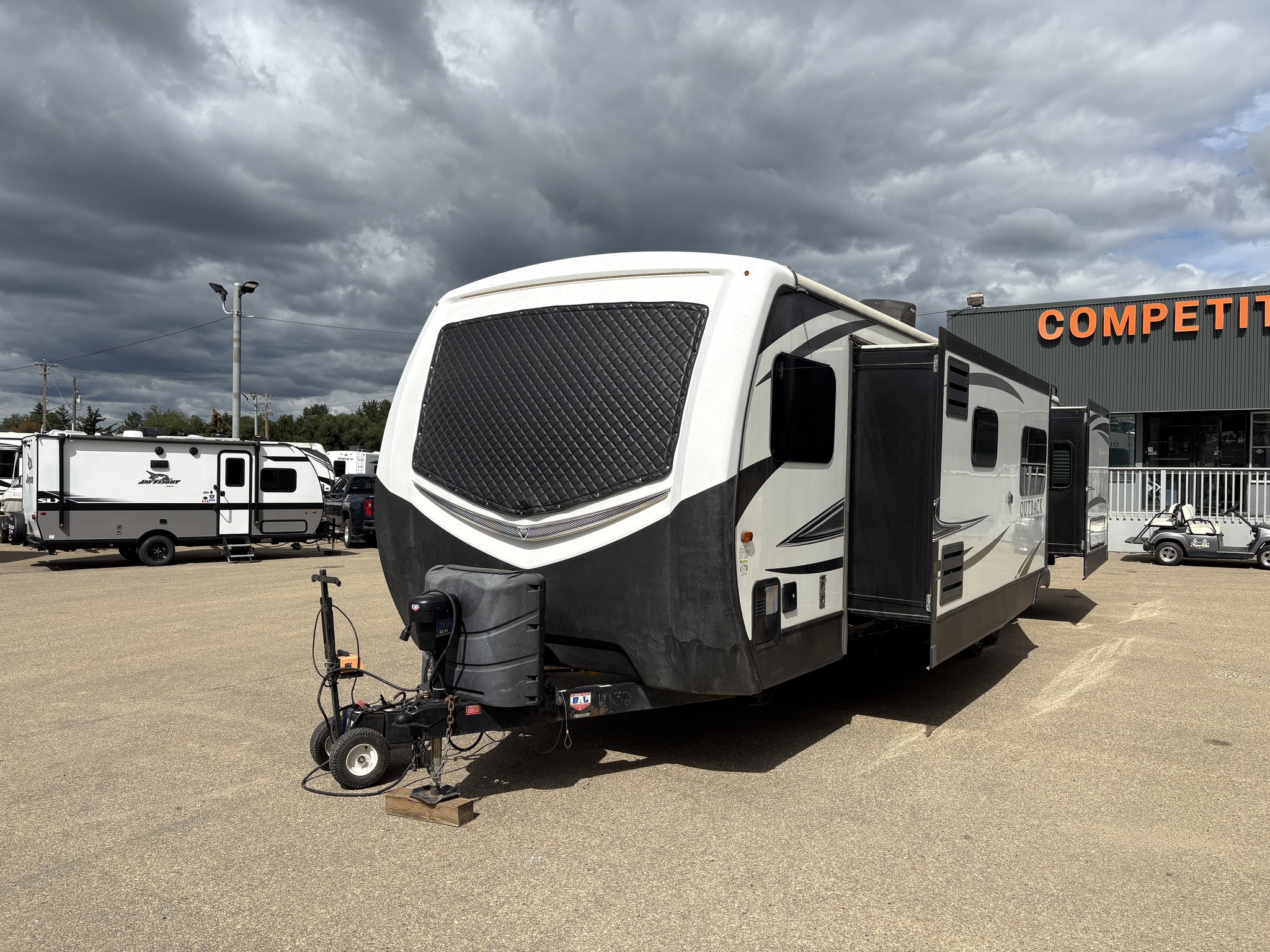 2017 Keystone RV Outback Diamond Super-Lite