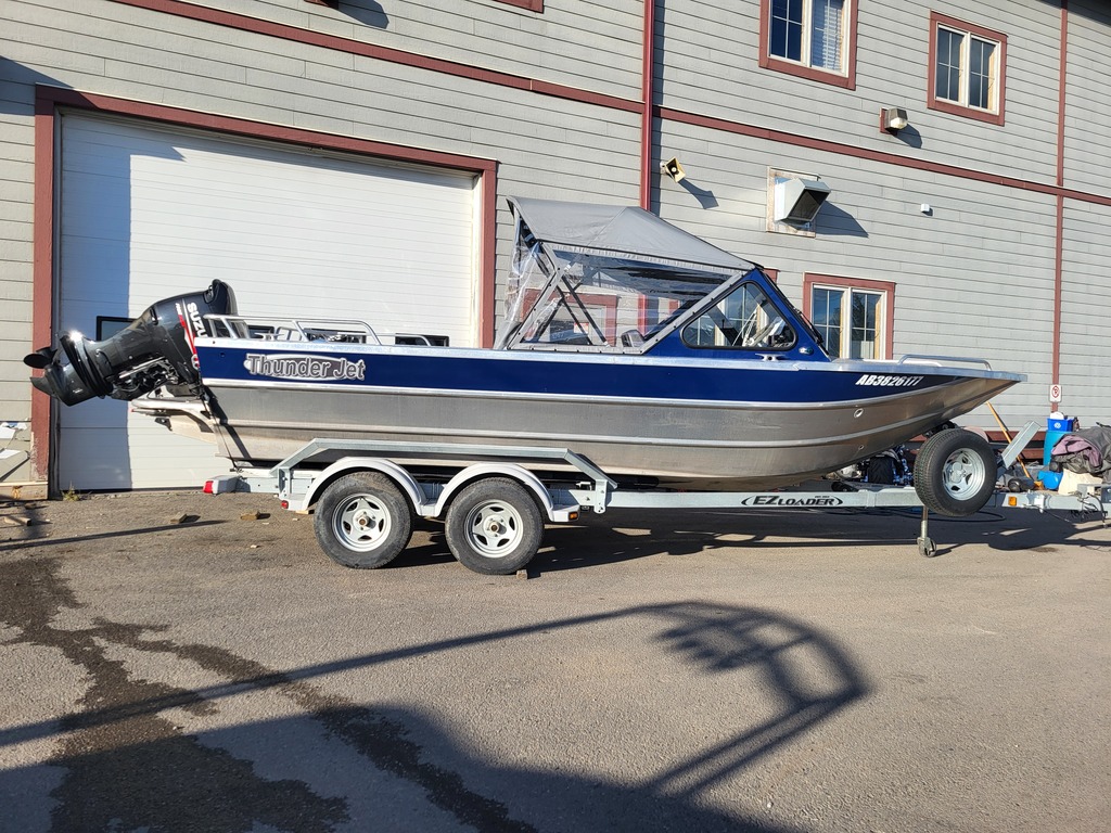 2013 Thunder Jet Luxor OB OS FINANCING AVAILABLE