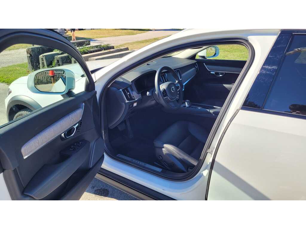 2022 Volvo V90 Cross Country B6, 温哥华, 全款车