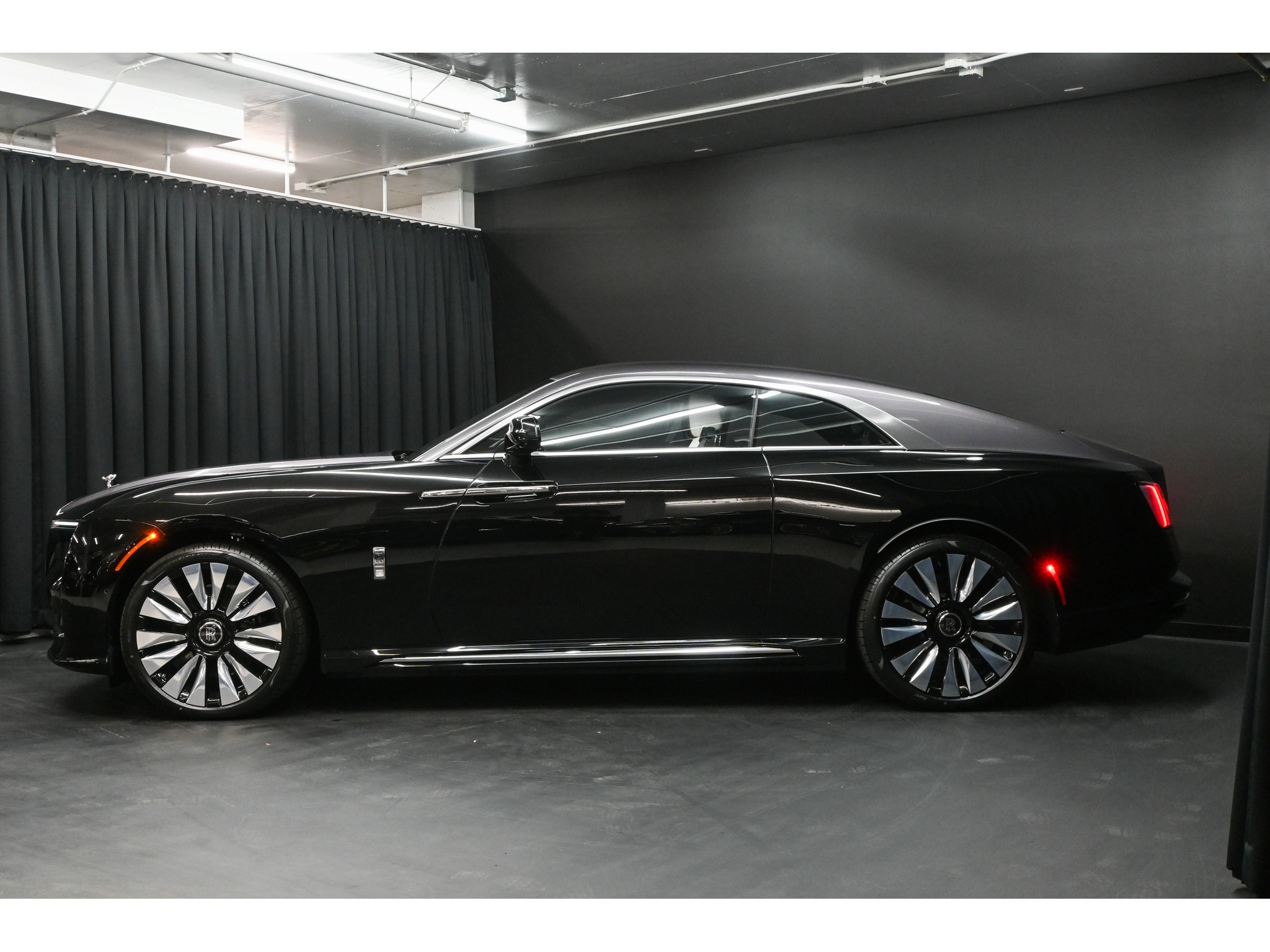 2025 Rolls-Royce Spectre