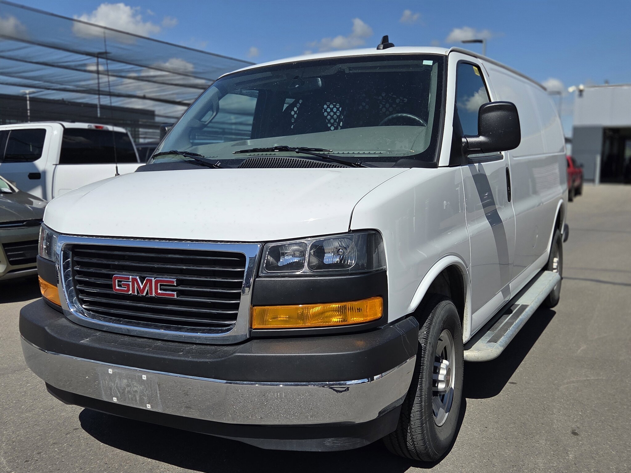 2023 GMC Savana Cargo Van