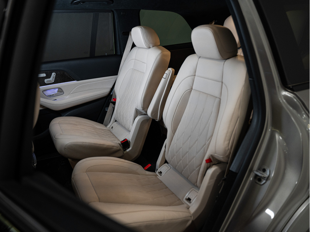 2022 Mercedes-Benz AMG GLS 63 4MATIC, Toronto, Cash