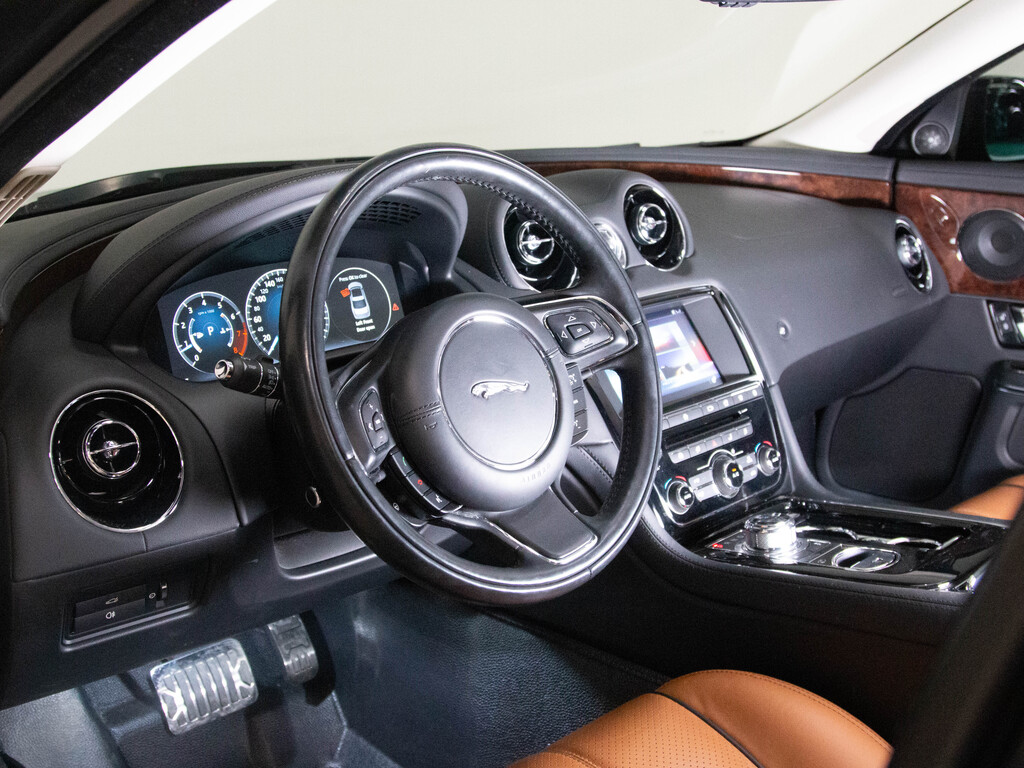 2017 Jaguar XJ Portfolio, 多伦多, 全款车