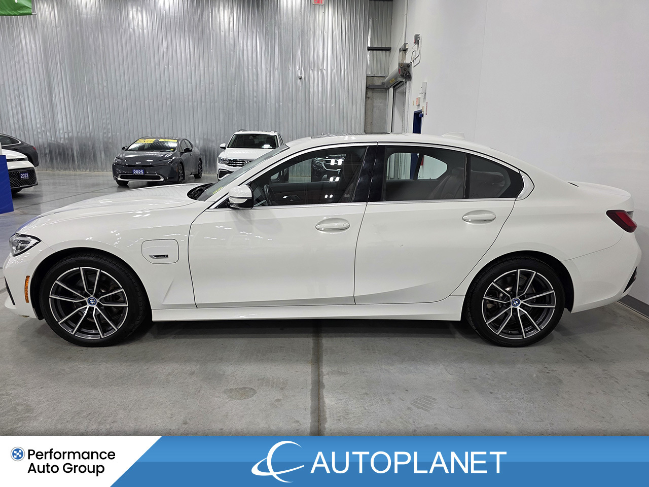 2022 BMW 330e xDrive