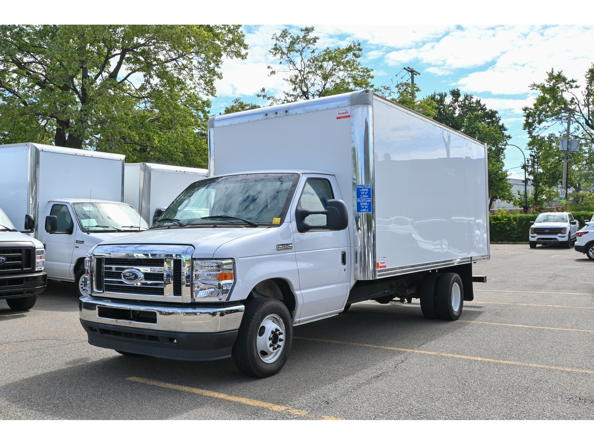 2022 Ford E-Series Cutaway