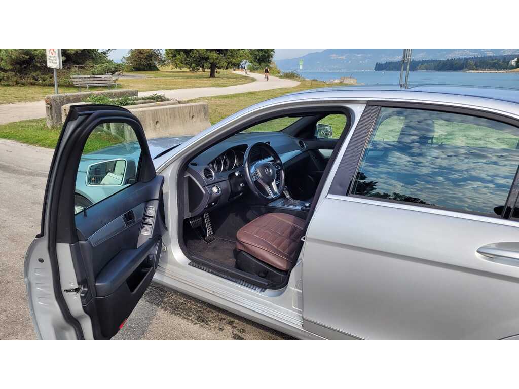 2014 Mercedes-Benz C 300 4MATIC, 温哥华, 全款车