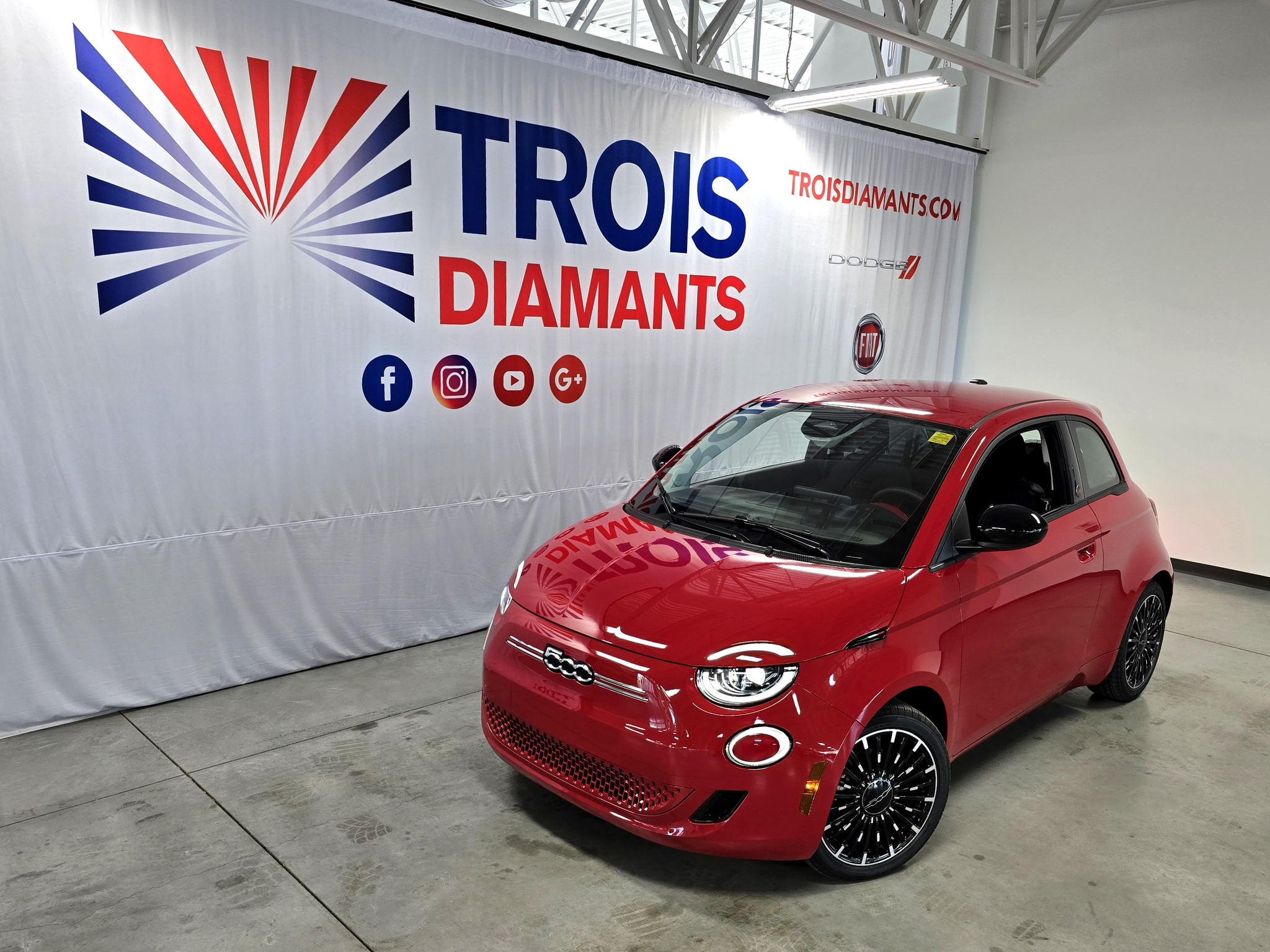 2025 FIAT 500e BEV