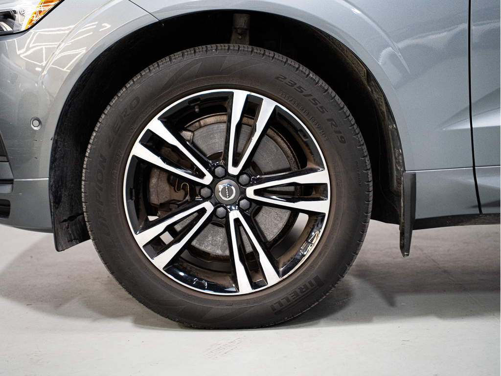 2019 Volvo XC60 T6 Momentum, 多伦多, 全款车
