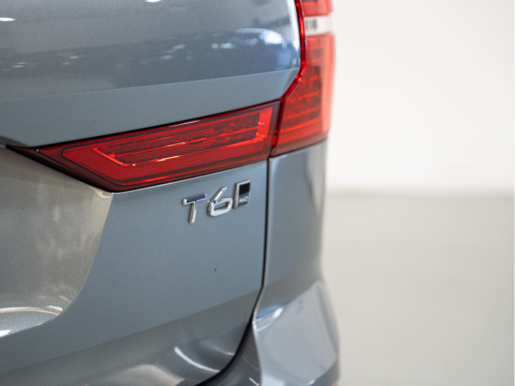 2019 Volvo XC60 T6 Momentum, 多伦多, 全款车