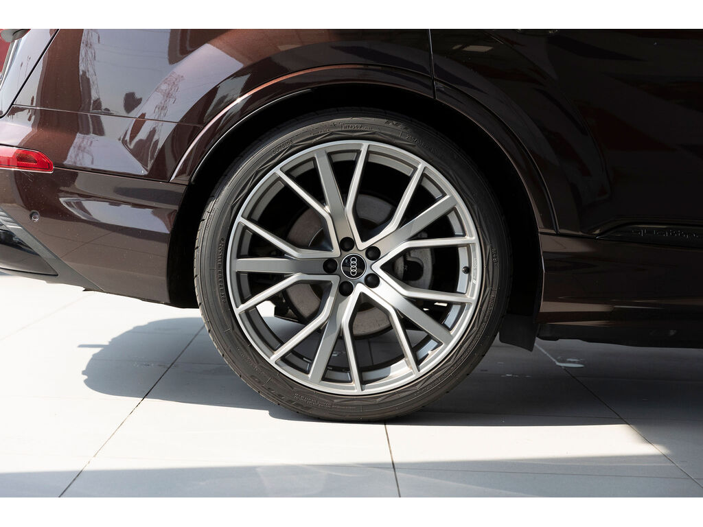 2021 Audi Q7 55 Technik, Vancouver, Cash
