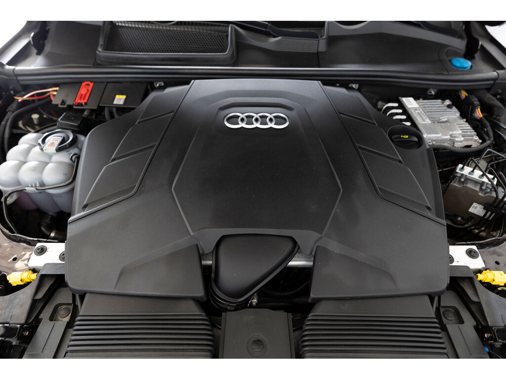 2021 Audi Q7 55 Technik, Vancouver, Cash