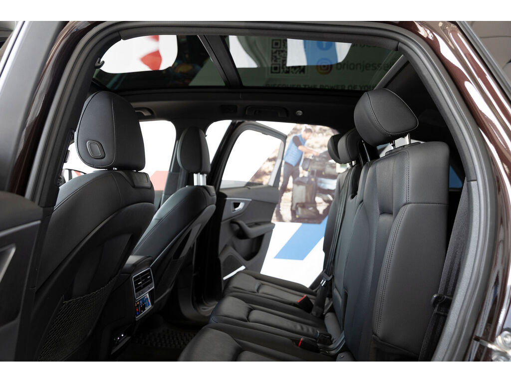 2021 Audi Q7 55 Technik, Vancouver, Cash