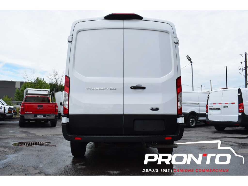 2022 Ford Transit Cargo Van