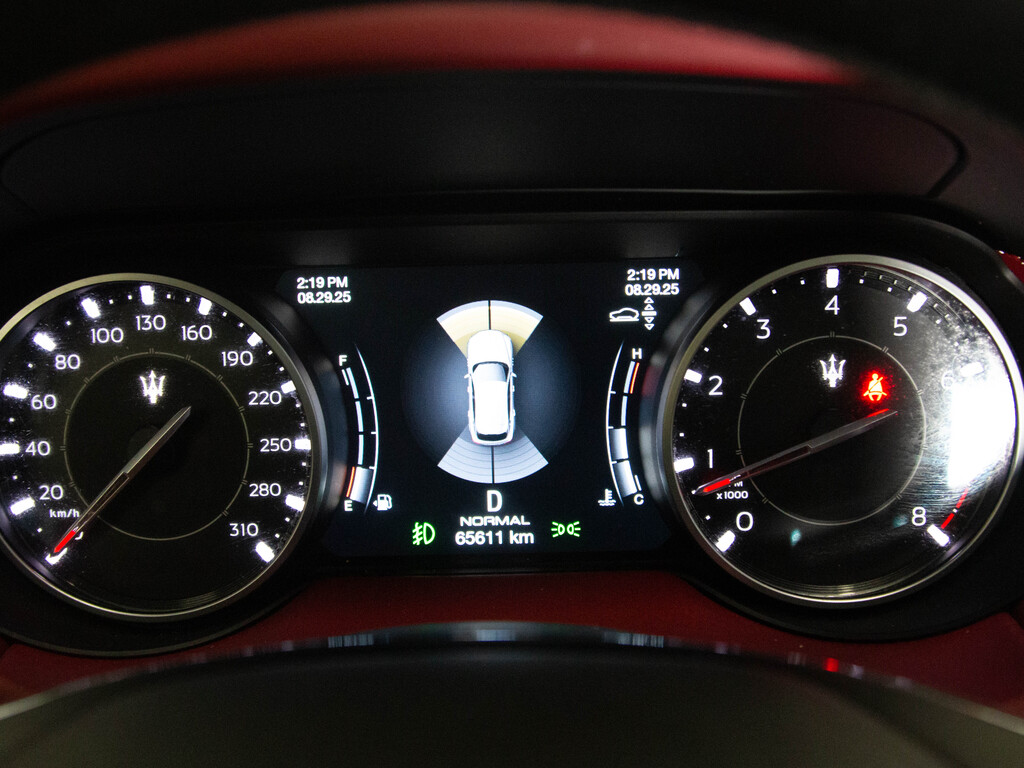 2021 Maserati Levante GranLusso, Toronto, Cash