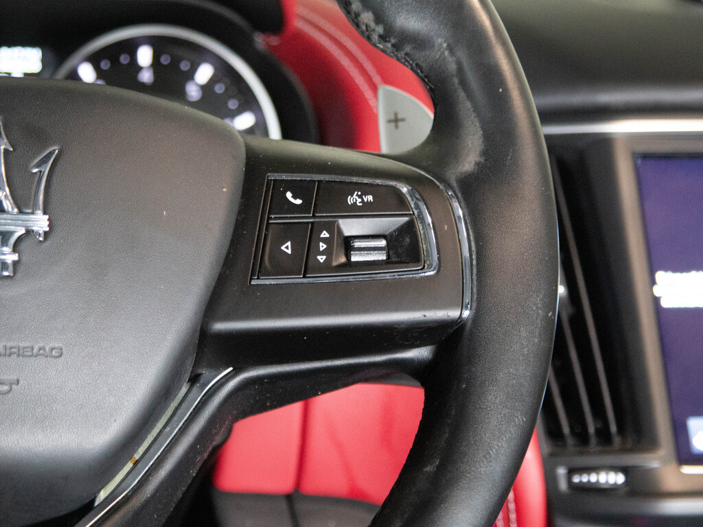 2021 Maserati Levante GranLusso, Toronto, Cash