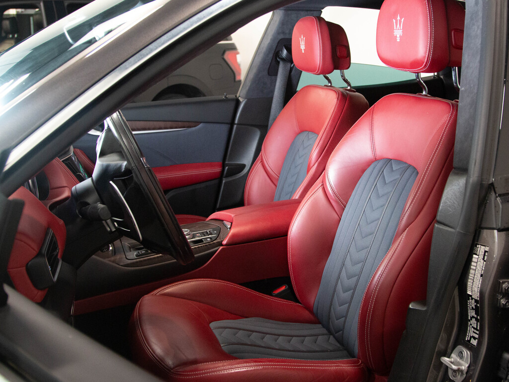 2021 Maserati Levante GranLusso, Toronto, Cash