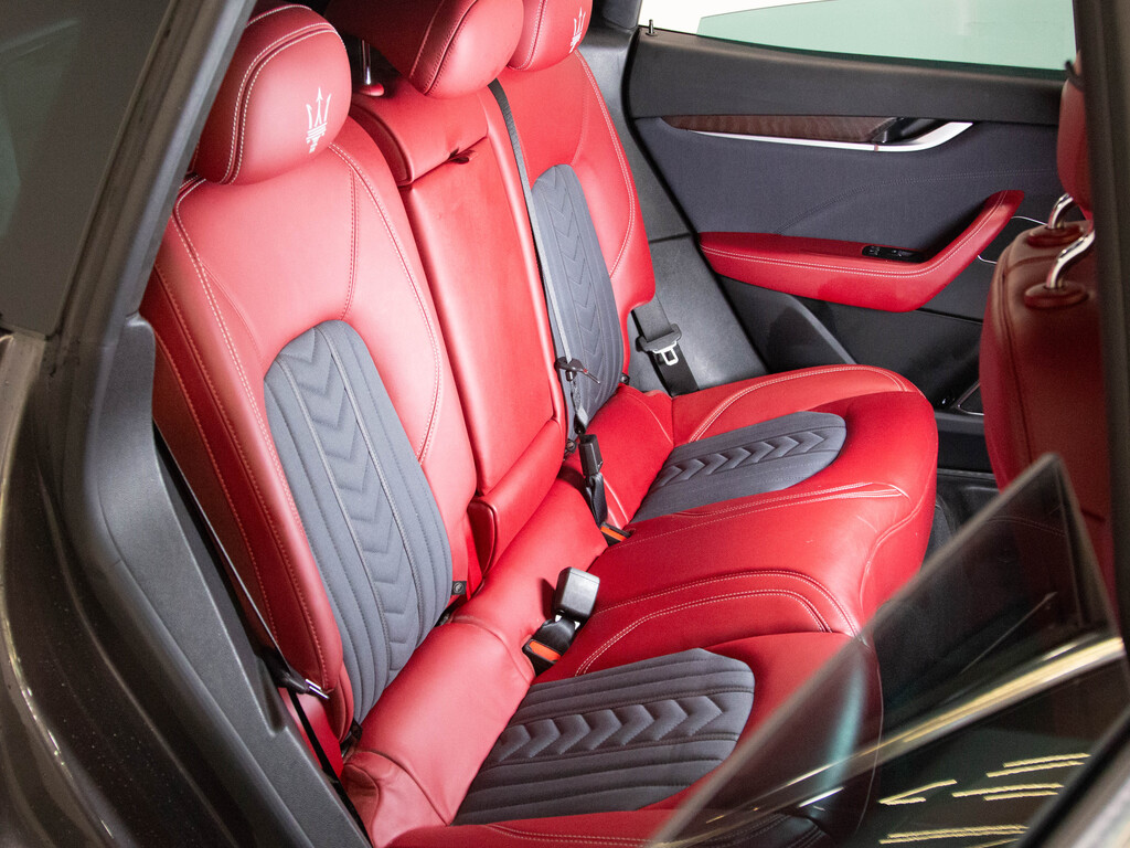 2021 Maserati Levante GranLusso, Toronto, Cash