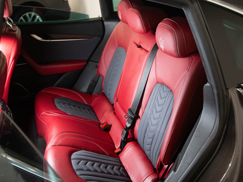 2021 Maserati Levante GranLusso, Toronto, Cash