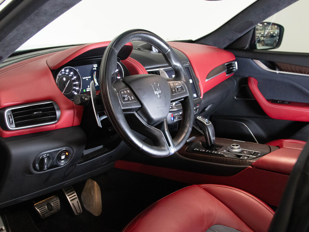 2021 Maserati Levante GranLusso, Toronto, Cash