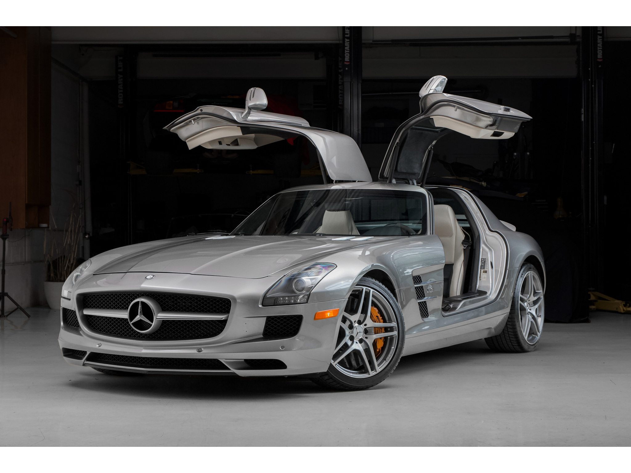 2012 Mercedes-Benz SLS AMG