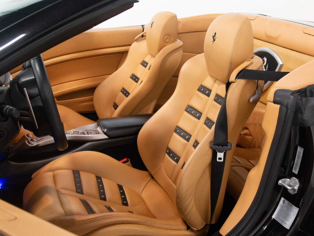 2014 Ferrari California COVERTIBLE   PININFARINA   HARD TOP   REAR CAM, Toronto, Cash