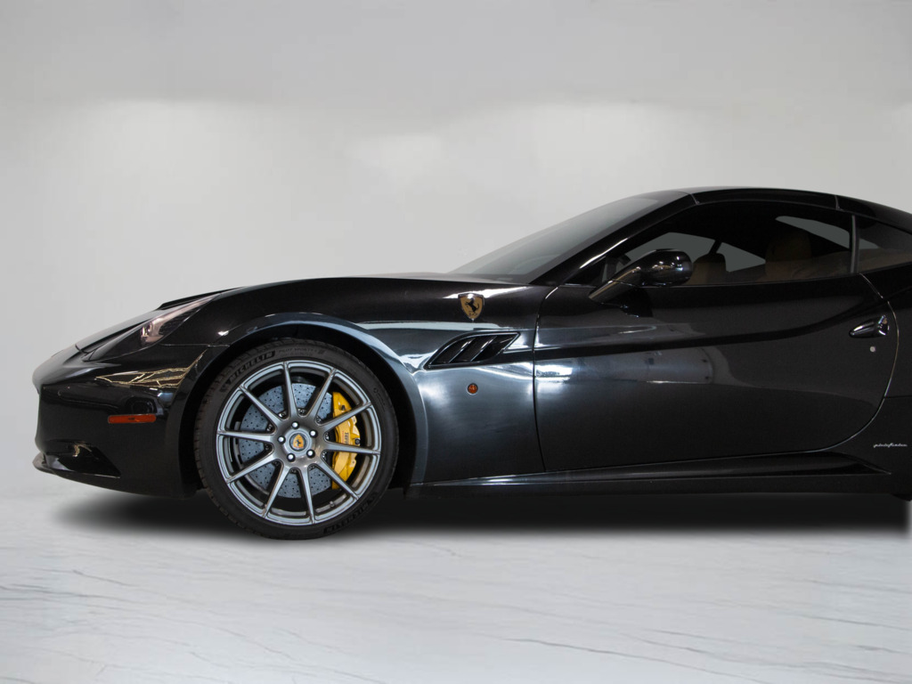 2014 Ferrari California COVERTIBLE   PININFARINA   HARD TOP   REAR CAM, Toronto, Cash